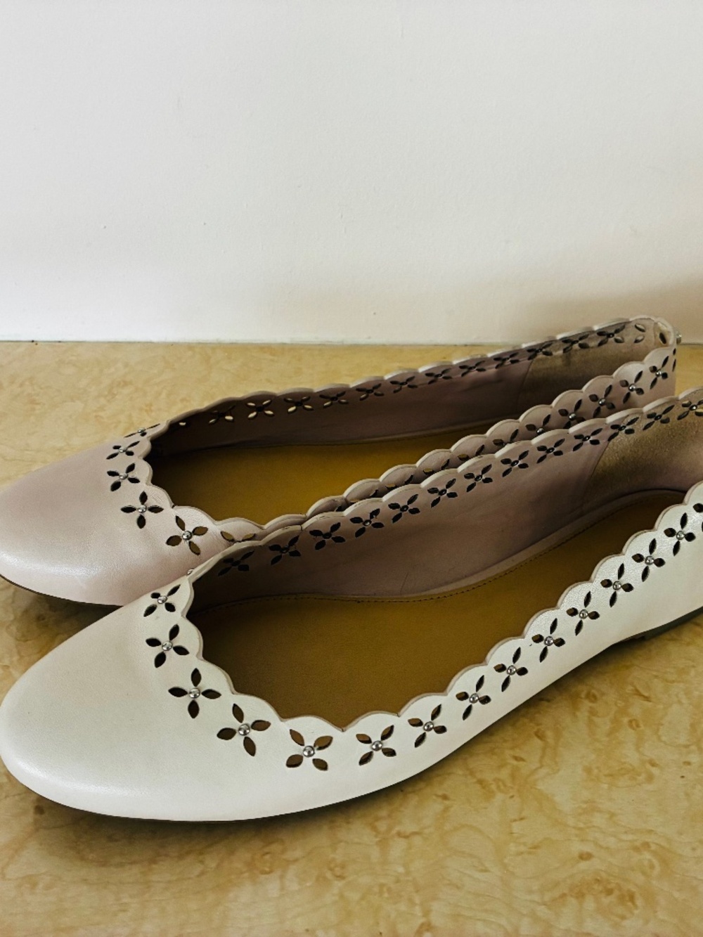 Michael Kors Thalia Slip-On Pink Ballet Leather Cutout Flats -Shoe SZ 9.5M EUC